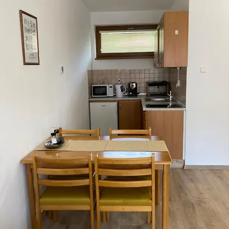 Karo, Oščadnica Apartamento Oscadnica